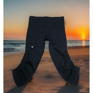 Lululemon Ebb to Street Crop Leggings Womens‎ 2 Grey Excellent Ruched Seamless